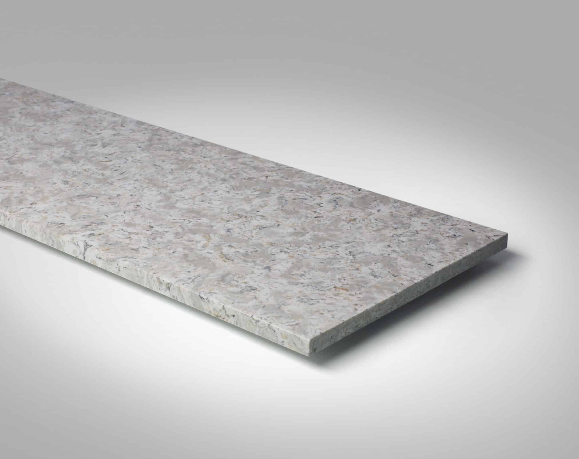 Fensterbank schräg freigestellt